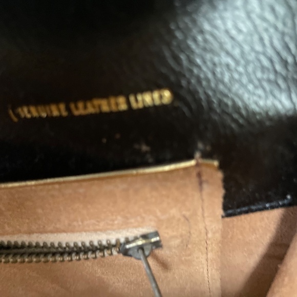 Macy’s retro black leather clutch bag - Picture 5 of 6